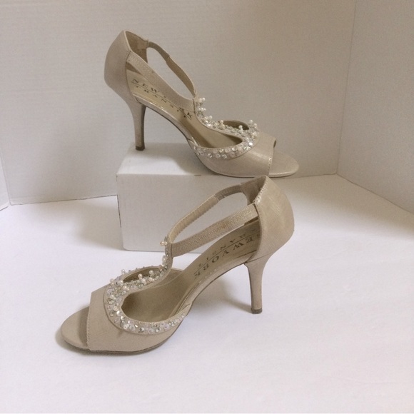 New York Transit womens 8M open peep toe T strap pearls and sequins pumps shoes - Picture 3 of 7